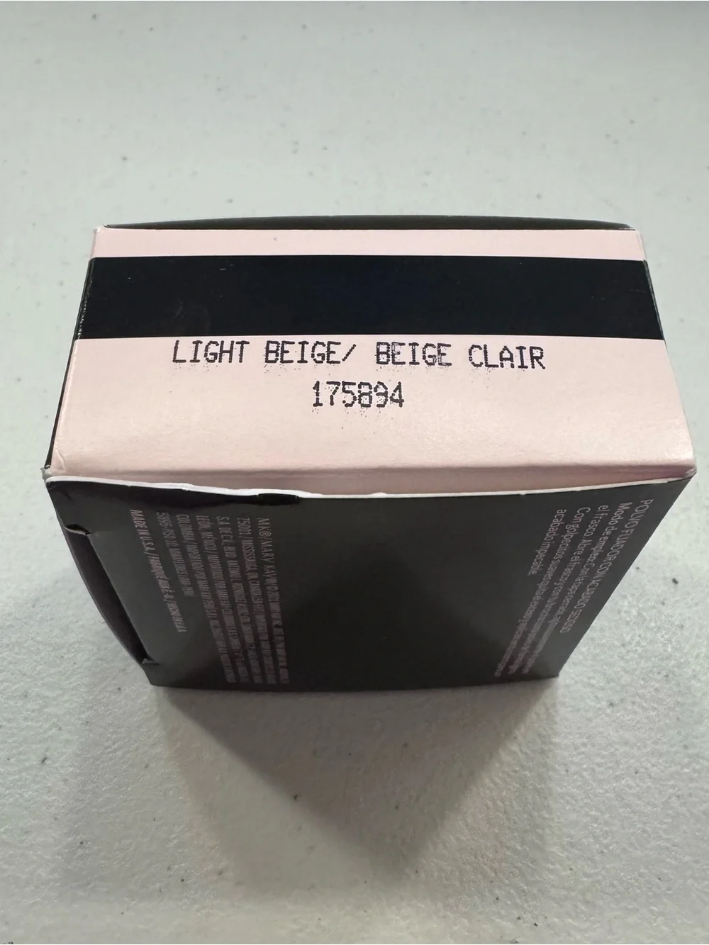 Mary Kay Light Beige Silky Setting Powder